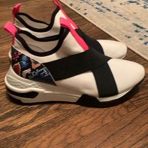 Steve Madden snake skin heel sneakers